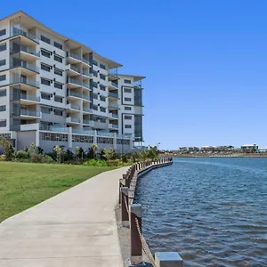 Hotel Salt At Oceanside, Kawana Waters