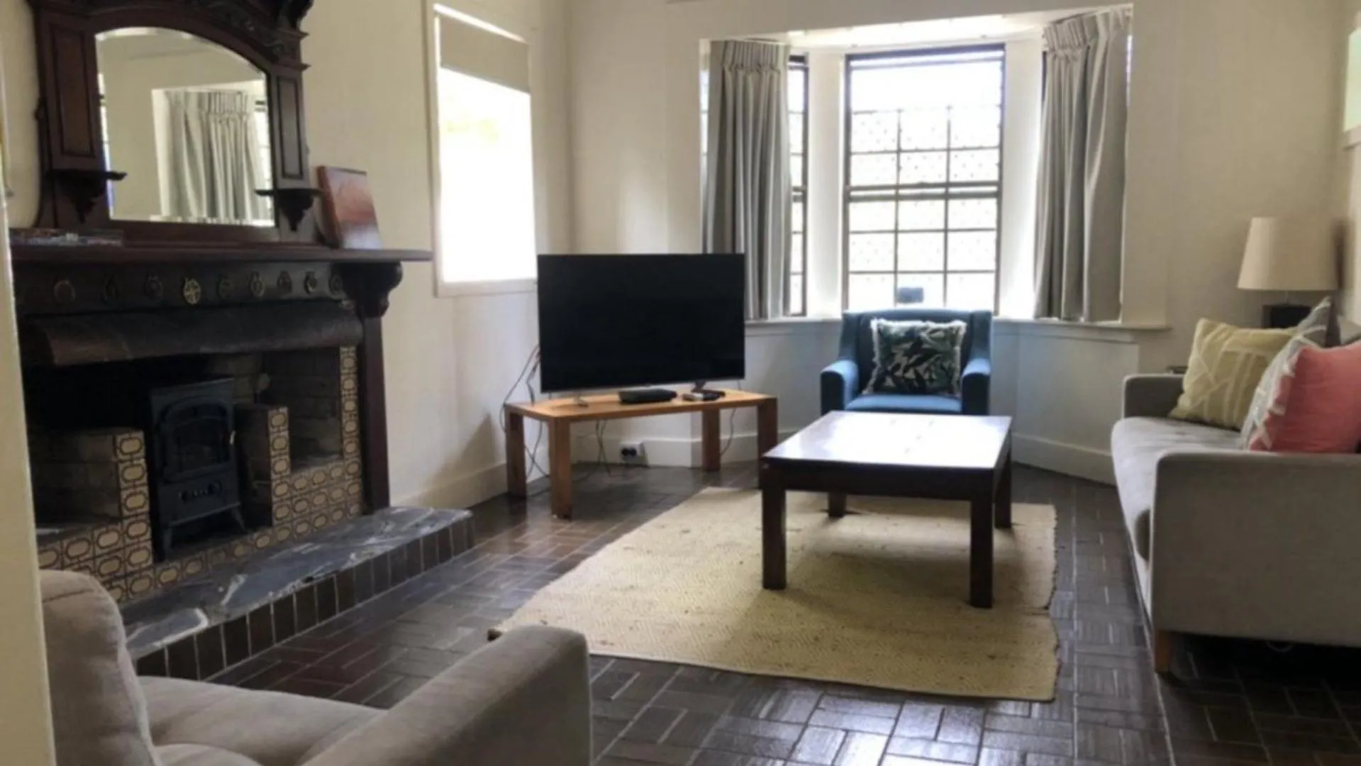 Lake House Kawana Waters Holiday home